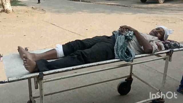  सूर्यगढ़ा थाना क्षेत्र के पहलवान चौक पर बाइक सवार ने ई रिक्शा में मारी टक्कर ई रिक्शा वाहन चालक गंभीर रूप से जखमी।