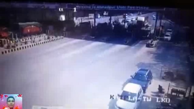 Barabanki Toll Plaza congressiyon Ne ki maarpeet video viral Bharat jodo Yatra Mein Shamil hone ja rahe the Lucknow