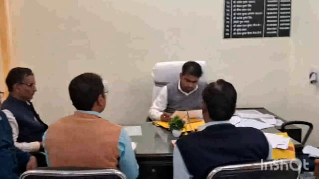 रामगढ़ चौक BDO ने किया सभी सेक्टर प्रभारी के साथ बैठक दिए कई निर्देश।