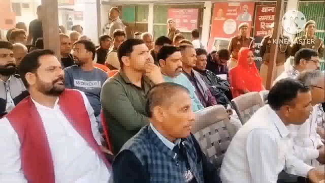 थाना अमांपुर में आयोजित की गई पीस कमेटी की बैठक।