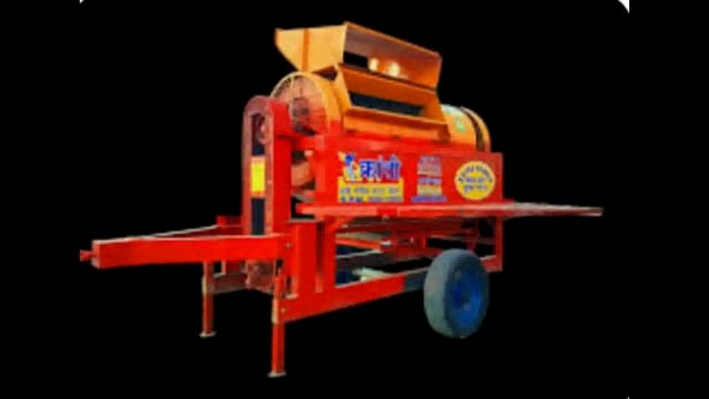 पैक्स के थ्रेसर की हुई चोरी, पैक्स अध्यक्ष ने थाने में अज्ञात चोरों के खिलाफ दिया आवेदन