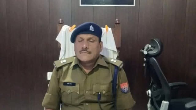 Lucknow se Bihar ja rahi Ek card divider Se Ja takraai Apar police adhikshak Sultanpur ki bite