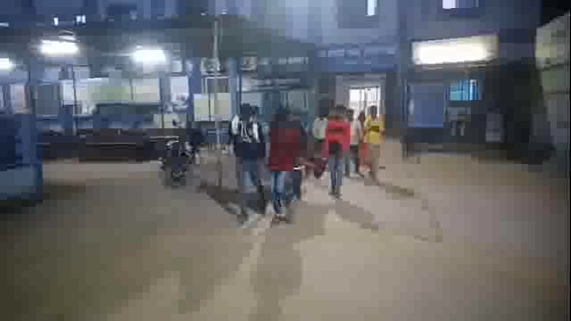 रोहतास के तिलौथू इलाके में चार पहिया वाहन के टक्कर से बाइक सवार युवक गंभीर रूप से घायल 