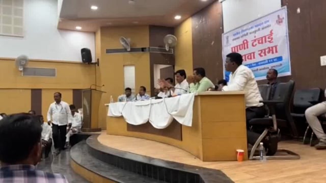 बडनेरा विधानसभा मतदारसंघ पंचायत समिती भातकुली अंतर्गत पाणीटंचाई जिल्हाधिकारी कार्यालयात आढावा बैठक 