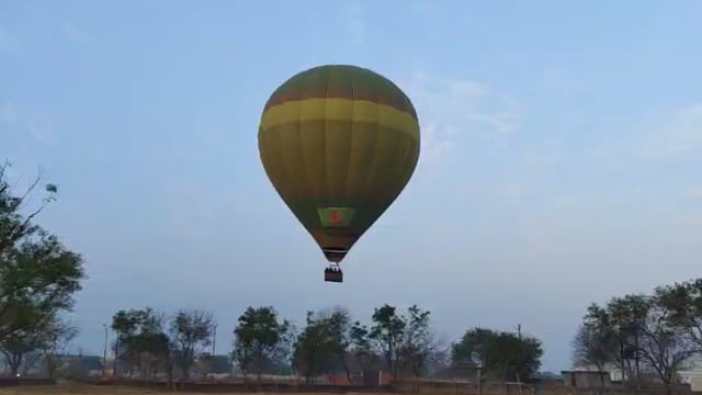 आगरा में हॉट एयर बैलून की शुरुआत आसमान से बेहतर सुंदर दिखाई देगा ताजमहल का नजारा 