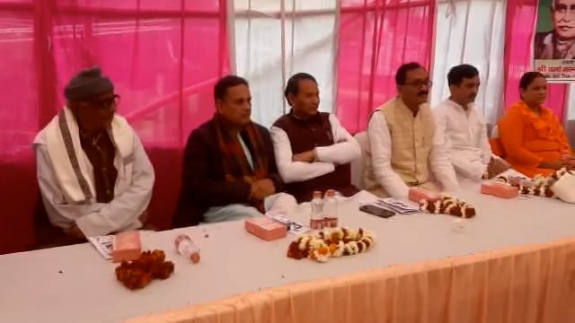 स्वतंत्रता सेनानी और शाहाबाद क्षेत्र के पहला बिधायक के डेहरी में पुण्यतिथि पर निःशुल्क चिकित्सा शिविर आयोजन 