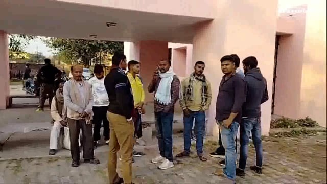 रोड के किनारे खड़े व्यक्ति को चार पहिया वाहन ने मारी टक्कर, इलाज के दौरान हुई मौत 