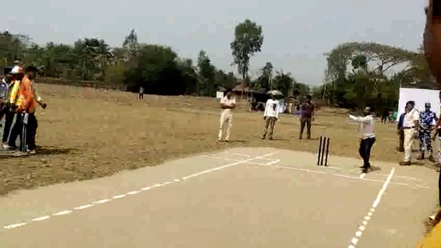  হলুদবাড়ি অঞ্চলে দেখালি গ্রামীণ রথ মেলা কমিটির আয়োজনে এক দিবসীয় আটটি টিমের ক্রিকেট টুর্নামেন্ট শুভ উদ্বোধন