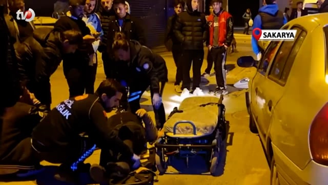 Otomobilin Camına Çarparak Savrulan Motosiklet Sürücüsü Yaralandı