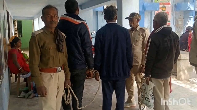 जिले के पीरी बाजार पुलिस ने गिरफ्तार तीन वारंटी को सदर अस्पताल मेडिकल जांच बाद भेजा जेल।