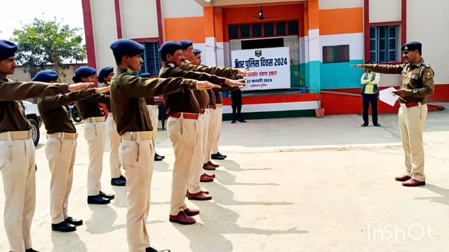 रामगढ़ चौक थाना अध्यक्ष ने थाना की सभी पुलिस पदाधिकारी को दिलाया पंच प्रण का शपथ।