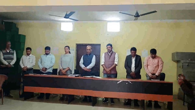 पथड्डा पंचायत की मुखिया नगीना राय के निधन पर पंचायत समिति की सामान्य बैठक में 2 मिनट का रखा गया मौन,दी गई श्रद्धांजलि 