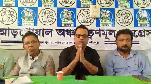 সাংবাদিকদের মুখোমুখি কাঁথি সাংগঠনিক তৃণমূল কংগ্রেসের জেলা সভাপতি মাননীয় পিযূষ কান্তি পন্ডা মহাশয়,