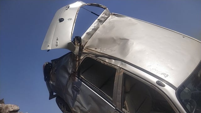 बाघराय थाना क्षेत्र के टेकी पट्टी बनियन के पुरवा के पास रात्रि में अनियंत्रित होकर वैगानार पलटी चालककी मौत,