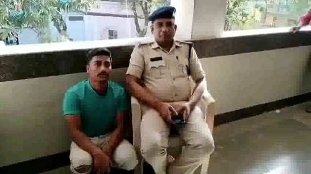 दो अलग-अलग जगह से दो आरोपी को 7 लीटर महुआ और 29 पाव देसी महुवा शराब के साथ शक्ति पुलिस ने किया गिरफ्तार 