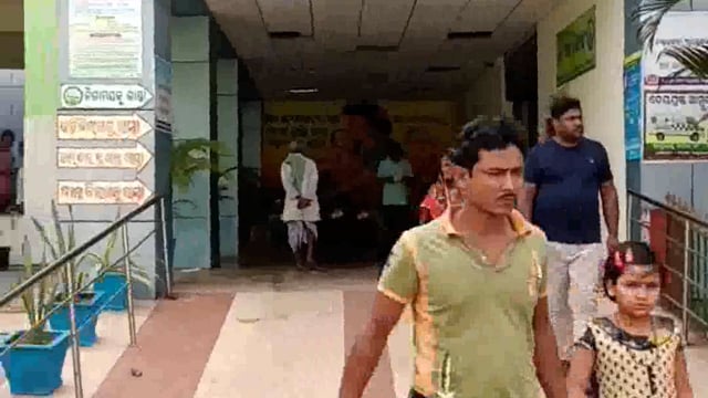 ପିଏମ ଶ୍ରୀ ନବୋଦୟ ବିଦ୍ୟାଳୟ ଭଦ୍ରକ ରେ ହଷ୍ଟେଲ ରୁ +୨ ଛାତ୍ରୀଙ୍କ ଝୁଲନ୍ତା ଶରୀର ଉଦ୍ଧାର ।