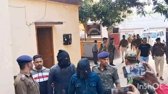 रामगढ़ चौक एवं कवैया पुलिस ने लूट की ट्रक एवं हथियार के साथ 3 अपराधाकमी को किया गिरफ्तार।