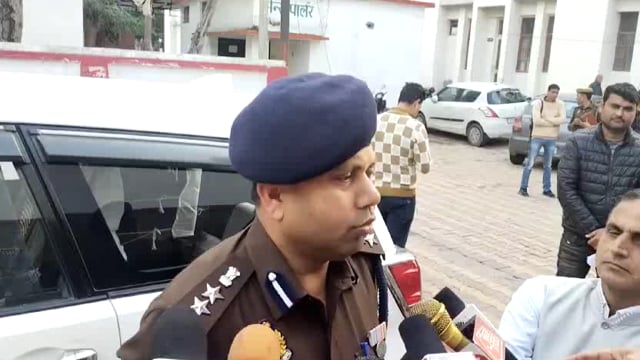 तमंचा लहराकर डिस्को डांस करने वाले लड़कों का लिया पुलिस ने संज्ञान एसपी ने दी जानकारी