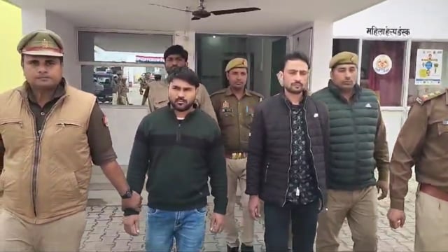 एटीएम बदलकर ठगी करने वाले गिरोह के तीन सदस्यों को पुलिस ने गिरफ्तार कर की कार्रवाई |