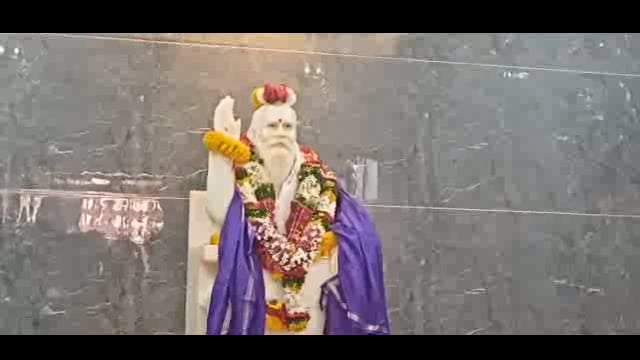 तोंडार येथे डॉ शिवलिंग शिवाचार्य महाराज यांच्या मुर्तीची प्राणप्रतिष्ठा