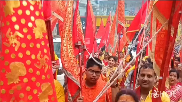 जिले के सूर्यगढ़ा बाजार से निकाली गई निशान शोभा यात्रा शहर के पुरानी बाजार श्याम मंदिर में हुआ समापन।