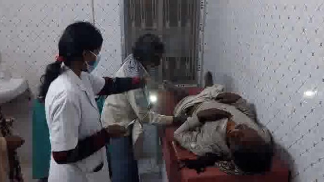 तेज रफ्तार मोटरसाइकिल की चपेट में आकर एक 52 वर्षीय व्यक्ति गंभीर रूप से जख्मी हो गया डॉक्टर ने इलाज के बाद बेहतर इलाज के लिये मायागंज भागलपुर रेफर कर दिया