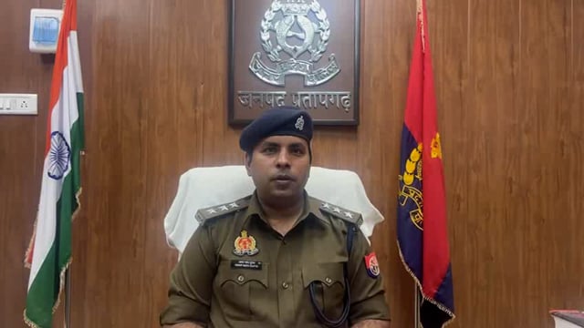  जेठवारा पुलिस द्वारा लूट के अभियोग से सम्बन्धित 05 अभियुक्त गिरफ्तार, 02 अदद तमन्चा 315 बोर व 02 अदद जिंदा कारतूस,