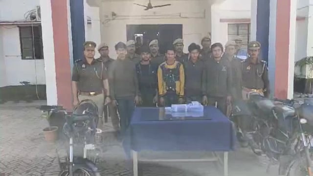 जेठवारा पुलिस ने लूट की घटना का किया सफल अनावरण पांच लुटेरे गिरफ्तार
सीओ अमरनाथ गुप्ता की बाइट