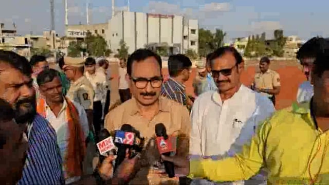 शासन आपल्या दारी” हा कार्यक्रम होणार असल्याने खासदार आमदार व जिल्हाधिकारी पोलीस अधीक्षक यांनी केली स्थळ पाहणी