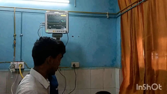 शहर के नया बाजार पचना रोड में 14 वर्षीय बालक को सांप काटे जाने पर गंभीर स्थिति में सदर अस्पताल में किया गया भर्ती ।