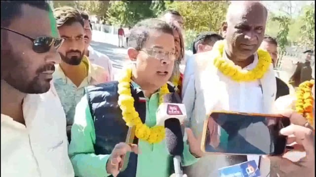 राजेंद्र यादव के जिला परिषद अध्यक्ष बनने पर दीपांकर ने कहा सर्वांगीण विकास के पद पर अग्रसर होगा ग्रामीण क्षेत्र