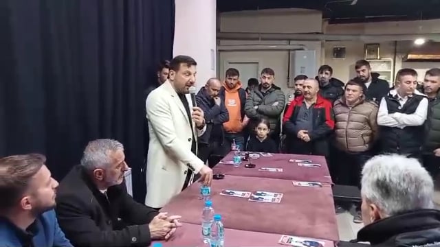 Davut Güloğlu Seçmene Saldırdı