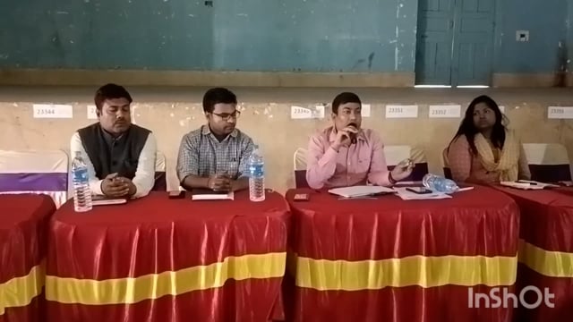 शहर के नया बाजार नगर भवन परिसर में अनुमंडल पदाधिकारी ने लोकसभा चुनाव को लेकर बैठक की आयोजित।