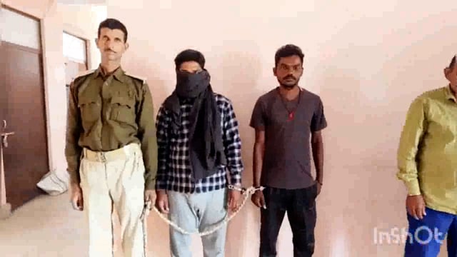 लखीसराय उत्पाद विभाग ने 30 लीटर विदेशी शराब व 5 लीटर देसी महुआ शराब के साथ दो कारोबारी एवं दो शराबी को किया गिरफ्तार।  