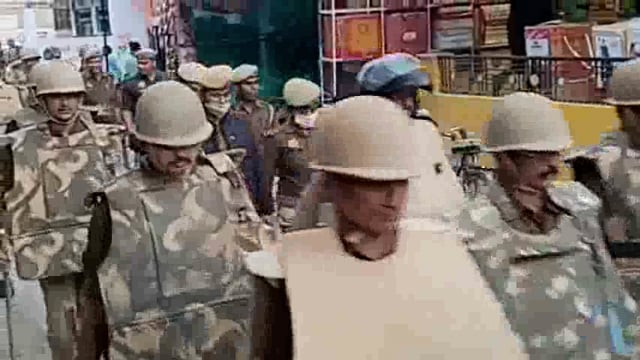 आगामी लोकसभा चुनाव को मद्दे नजर CISF के जवानों के साथ सीओ व तहसीलदार ने किया रूट मार्च