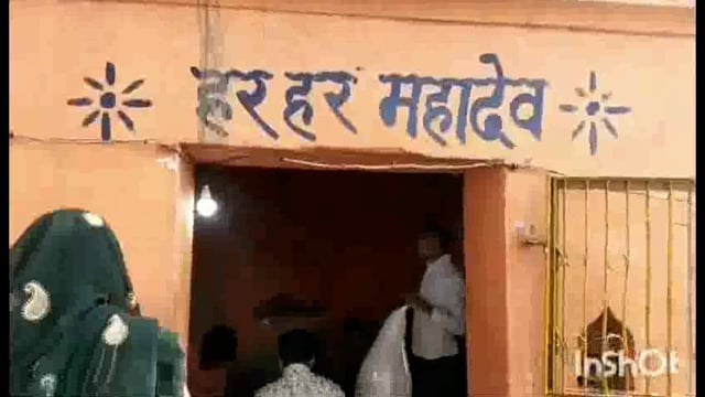 जिला मथुरा के थाना फरह क्षेत्र गांव कुरकनदा पदमखंडी आश्रम पर चढ़ाई गई कावरे