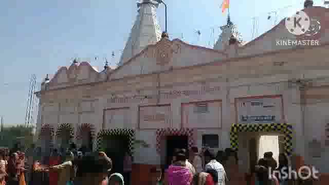 सूर्यगढ़ा प्रखंड अंतर्गत महाशिवरात्रि को लेकर सभी मंदिरों शिवालयों में भोलेनाथ की पूजा अर्चना धूमधाम से की जा रही है।