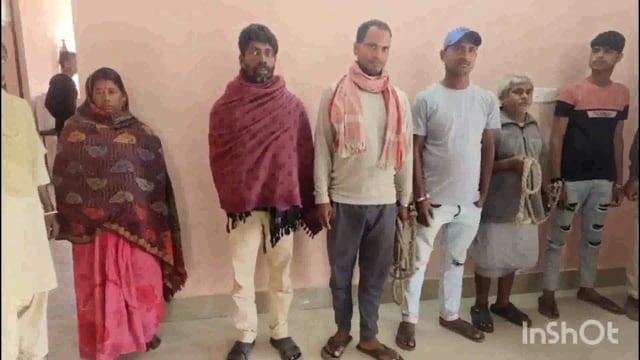 उत्पाद विभाग की टीम ने अमहरा थाना क्षेत्र समेत अन्य थाना क्षेत्र से तीन शराबी समेत तीन शराब कारोबारी को किया गिरफ्तार।