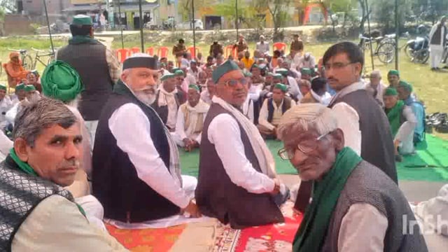 आगरा मंडल की समीक्षा बैठक मैनपुरी जनपद के किसनी तहसील में संपन्न हुई दिल्ली जाने के लिए किसानों ने बनाई रणनीति