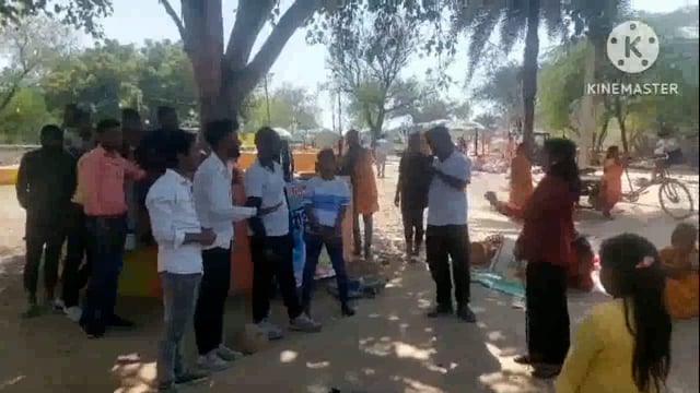 भूकंप से बचाव को लेकर किया गया नुक्कड़ नाटक का प्रदर्शन