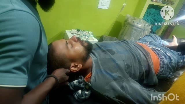 सूर्यगढ़ा -बाइक सवार एक युवक हुआ जख्मी स्थानीय निजी क्लीनिक में किया जा रहा  युवक का इलाज।