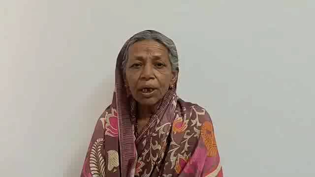 गळवेवाडी येथील वयोवृद्ध महिलेच्या मालमत्तेवर ग्रामसेवक सरपंचांचा डल्ला पीडित महिलेचा आत्मदहनाचा इशारा 