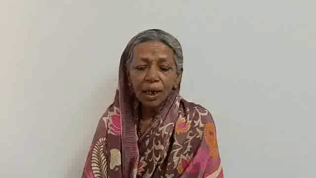 गळवेवाडी येथील वयोवृद्ध महिलेच्या मालमत्तेवर ग्रामसेवक सरपंचांचा डल्ला पीडित महिलेचा आत्मदहनाचा इशारा 