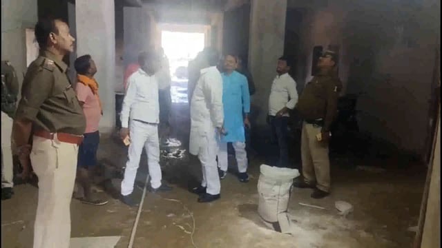 फुल्लीडुमर में बन रहे नए अस्पताल भवन का विधायक ने किया निरीक्षण, मिली भारी अनियमितता जांच कराने की कही बात