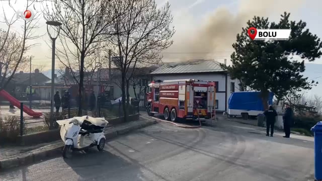 Yaşlı Çiftin Balkona Koyduğu Kömür Kovası 3 Evi Yaktı