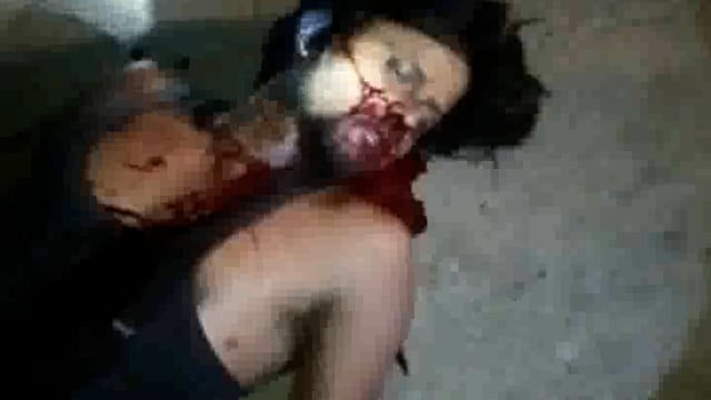 सुरीर कोतवाली क्षेत्र में शराब के सेल्समैन की निर्मम हत्या ग्रामीणों ने  दो हत्यारों को पड़कर पुलिस के हवाले किया