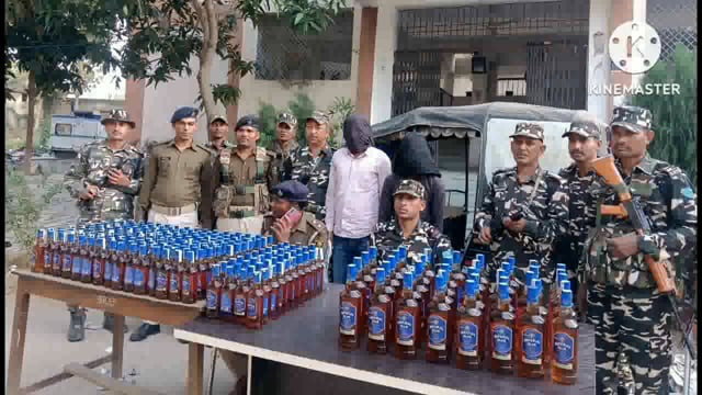 पुलिस ने लौंन्द के श्मशान घाट से 100.5 लीटर विदेशी शराब के साथ टेंपो समेत दो को किया गिरफ्तार