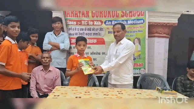 सैनिक स्कूल इंटेन्स की परीक्षा में अब्बल स्थान प्राप्त करने वाले छात्र-छात्राओं को मुखिया प्रतिदिन किया सम्मानित।