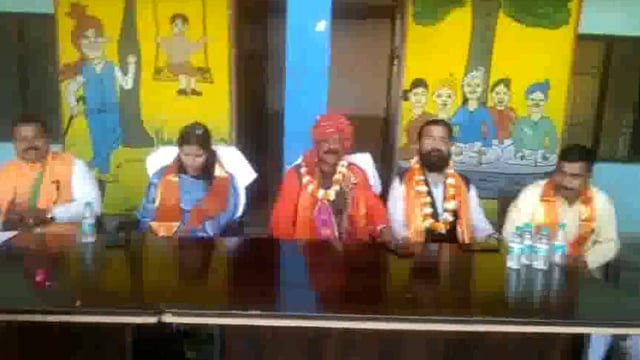 बल्देव विधायक पूरन प्रकाश ने सात करोड़ की लागत से 11 सड़कों का किया लोकार्पण।