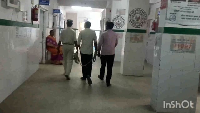 मेदनी चौकी पुलिस ने शराब सेवन मामले के दो अभियुकतों को शराबी को सदर अस्पताल में मेडिकल जांच पर भेजा न्यायिक हिरासत में